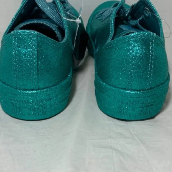 Converse Chuck Taylor All Star Lo Glitter Sneaker - Picture 11 of 12